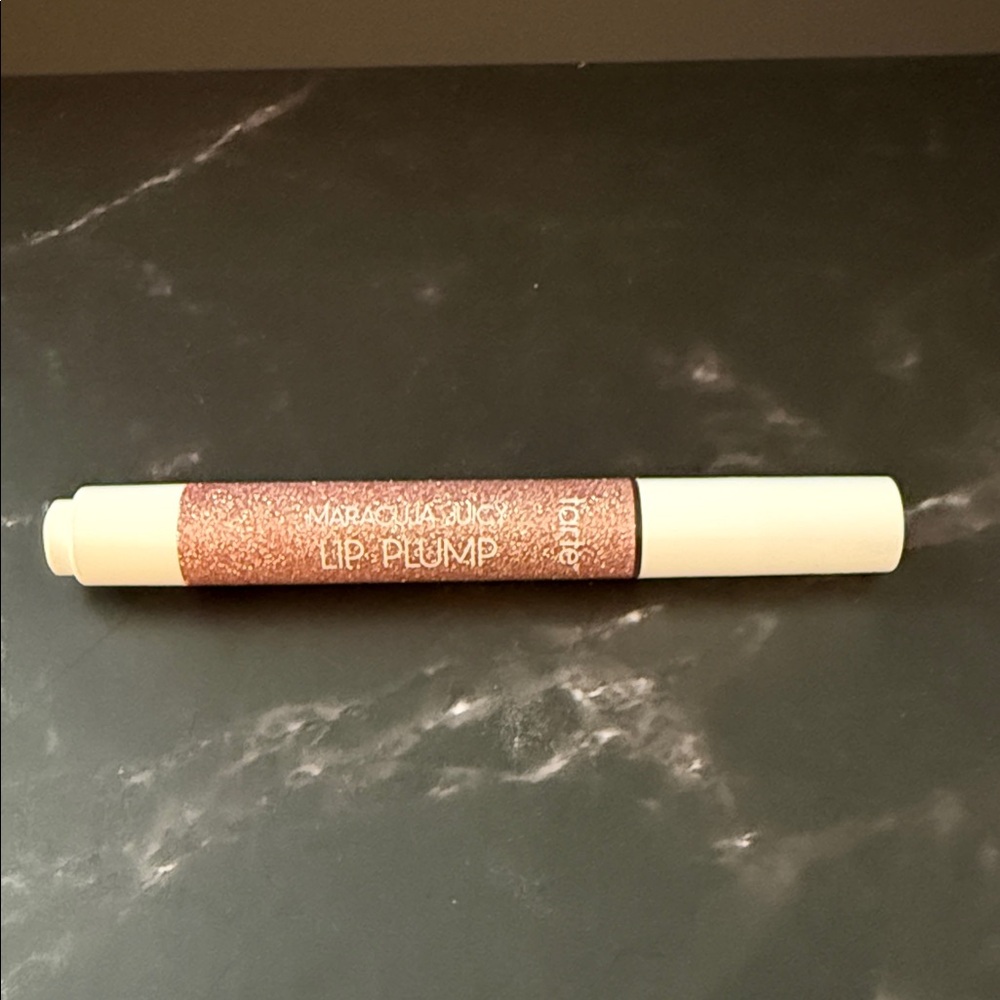 Tarte Maracuja Juicy Lip Plump Gloss - BLACK CHERRY